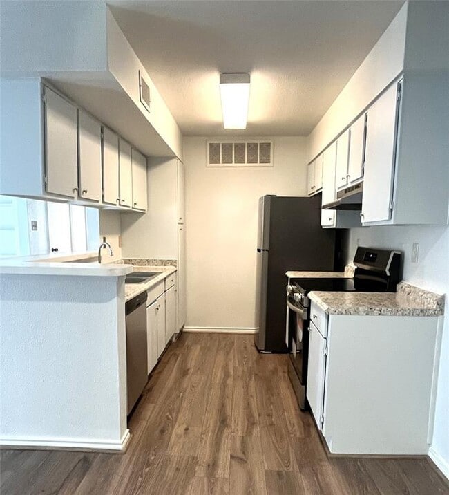 12905 Woodforest Blvd in Houston, TX - Building Photo - Building Photo