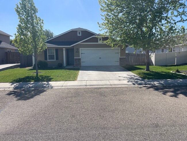 property at 4614 Braeburn Ave