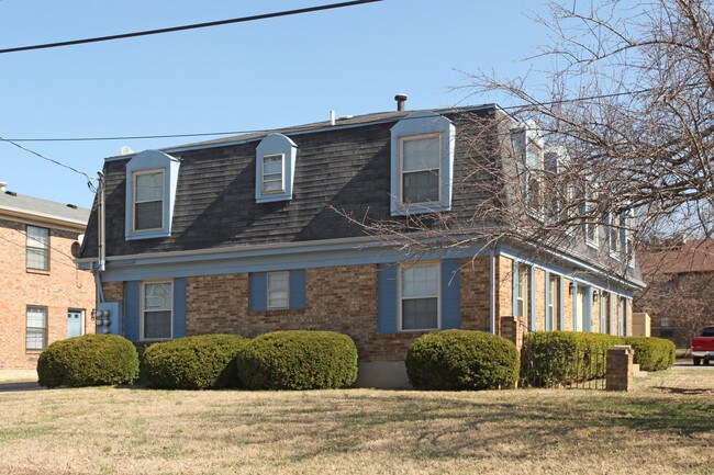 4211 Wallingford Ln in Louisville, KY - Foto de edificio - Building Photo