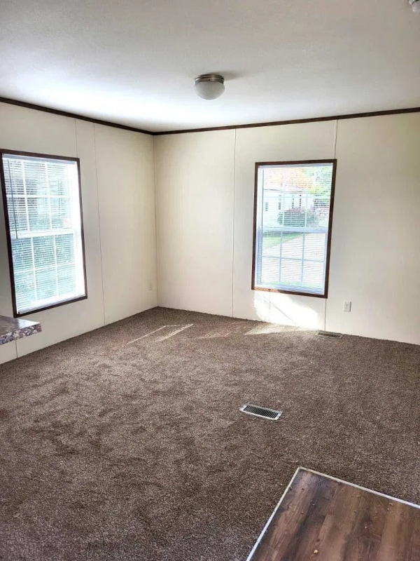 4151 Clement St in Milford, MI - Building Photo - Building Photo