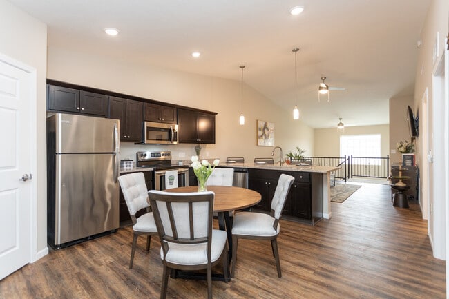 Redwood Grand Rapids