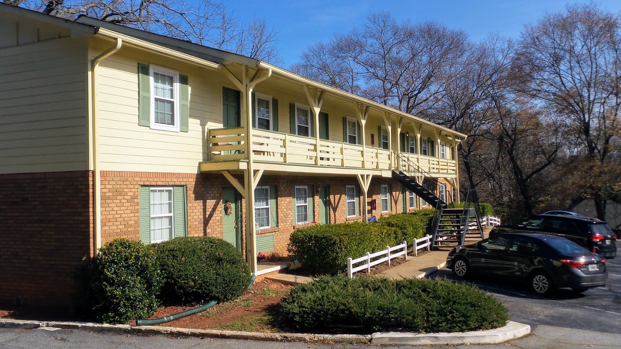 Georgian Terrace in Marietta, GA - Building Photo