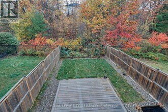 868 Fletcher Cir in Ottawa, ON - Building Photo - Building Photo