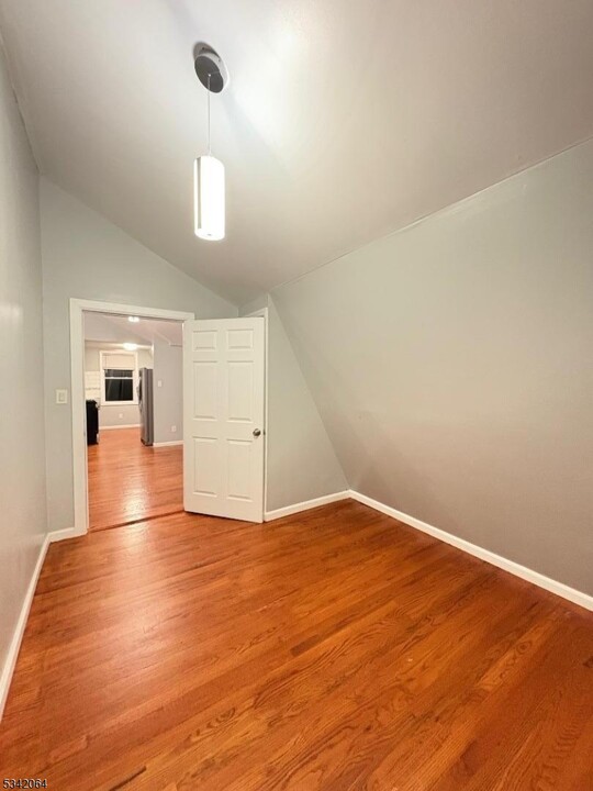 65 Grove St in Bloomfield, NJ - Foto de edificio