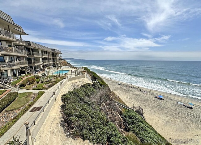 880 S Sierra Ave in Solana Beach, CA - Building Photo - Building Photo