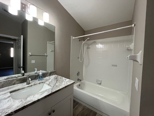 2149 SE 10th Ave in Cape Coral, FL - Building Photo - Building Photo