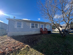 17 Judith St in Lewiston, ME - Building Photo - Building Photo