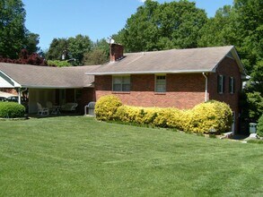 3150 Prytania Rd in Winston-Salem, NC - Building Photo - Building Photo