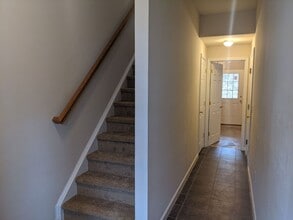 240 Crown Ct in Waynesboro, PA - Building Photo - Building Photo