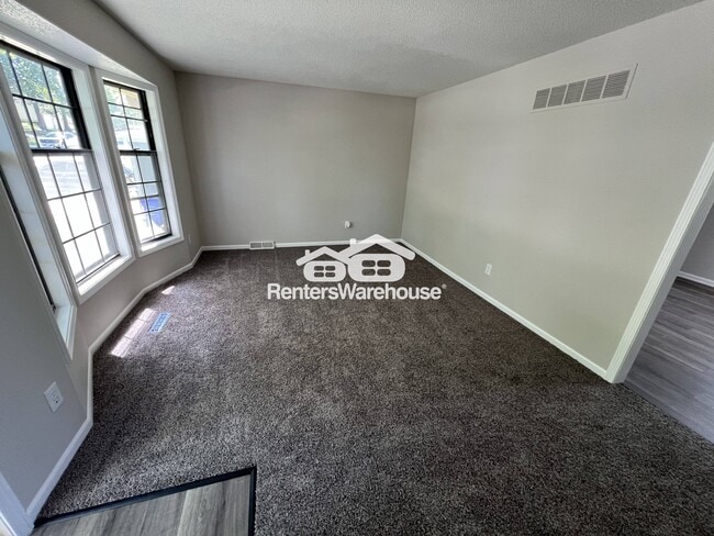 9708 W 49th Pl in Shawnee, KS - Building Photo - Building Photo