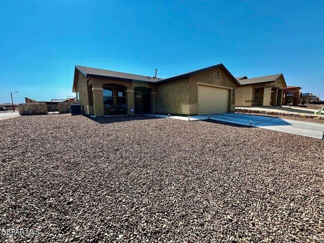 749 Villa Romero Dr in Horizon City, TX - Building Photo - Building Photo