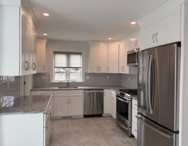 78 Mountain Rd in Burlington, MA - Building Photo - Building Photo