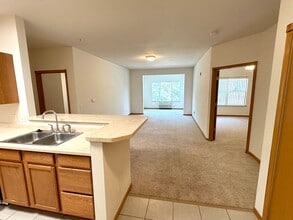 Manchester Place Apartments in Portage, WI - Foto de edificio - Building Photo