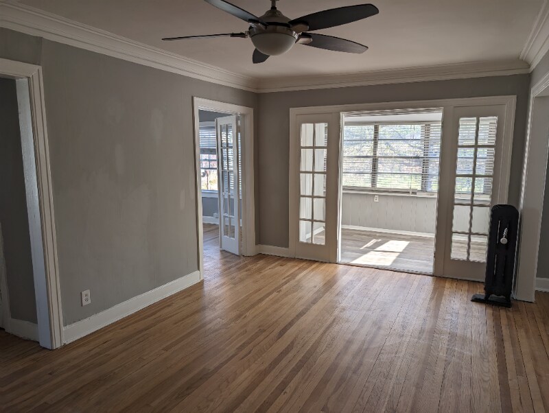 129 E 46th St in Kansas City, MO - Building Photo