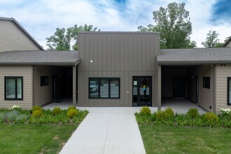 Zion Woods in Deerfield, IL - Building Photo - Building Photo