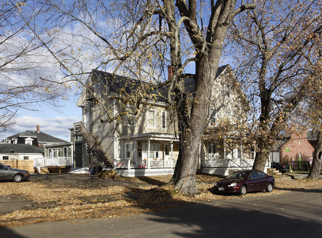 23 Fourth St in Dover, NH - Building Photo - Building Photo