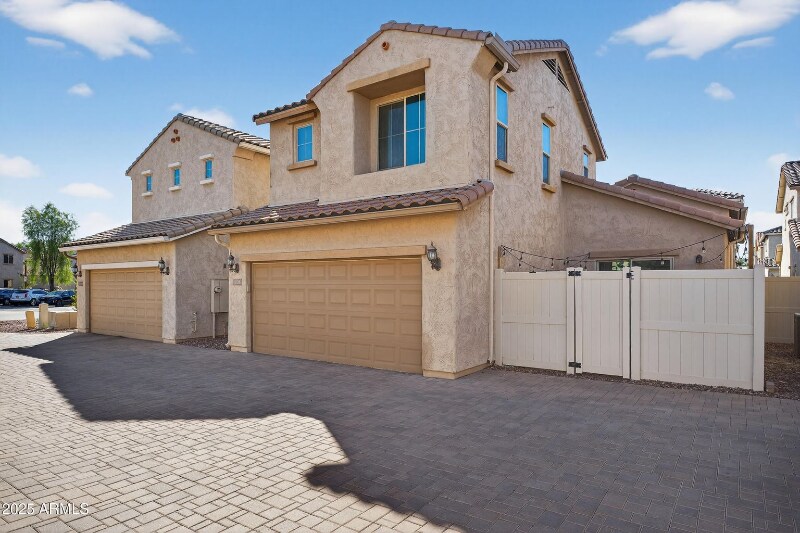 16226 N 21st Ln in Phoenix, AZ - Building Photo