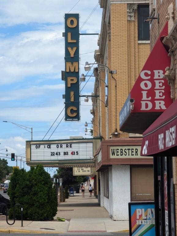 6120 W Cermak Rd in Cicero, IL - Building Photo - Building Photo