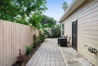 13327 Bafing Dr, Unit 084 in Houston, TX - Building Photo - Building Photo