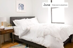 Room in Shared 4 bed/2 bath home in New York, NY - Building Photo