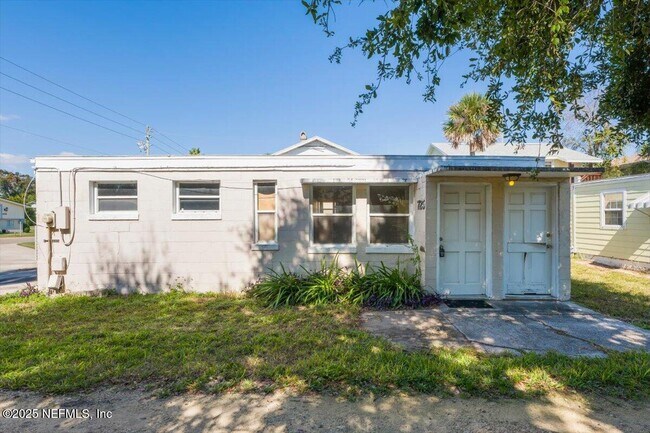 725 5th St N in Jacksonville Beach, FL - Building Photo - Building Photo