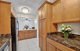 1013 Green Pine Blvd, Unit G1 in West Palm Beach, FL - Building Photo - Building Photo