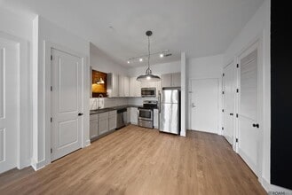 255 E Boyd Dr, Unit 211 in Baton Rouge, LA - Building Photo - Building Photo