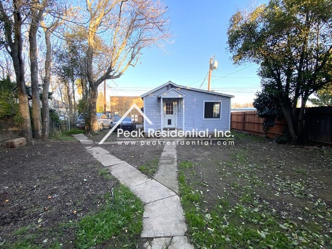 property at 109 La Rue Alley
