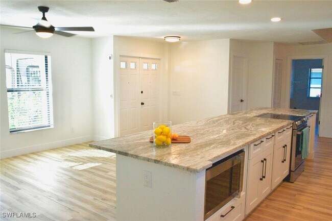 property at 115 SE 6th St