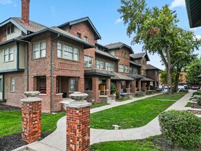 5703 E Washington St in Indianapolis, IN - Building Photo - Building Photo