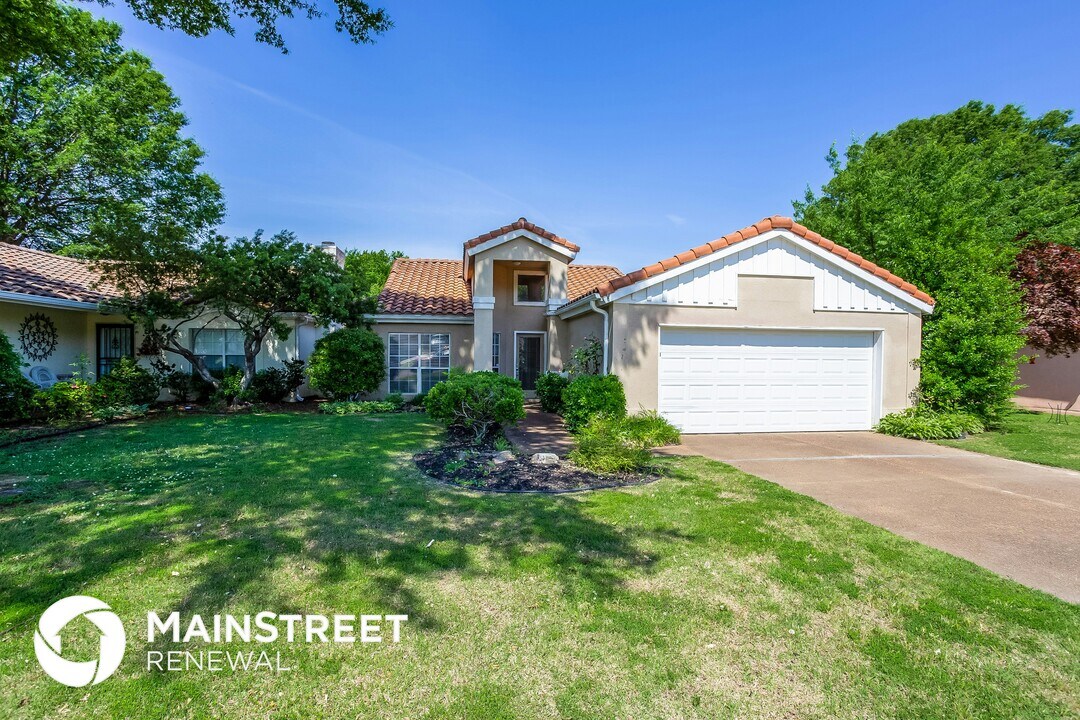 7185 Stonegate Blvd in Southaven, MS - Foto de edificio