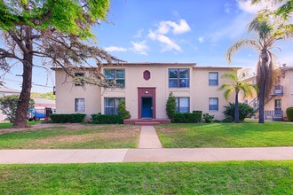 4336 Elm Ave in Long Beach, CA - Building Photo - Building Photo