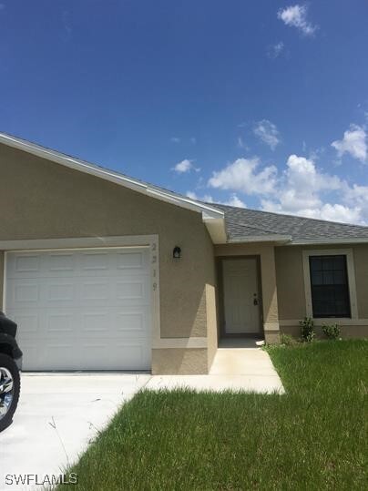 2219 SW 8th Pl in Cape Coral, FL - Foto de edificio - Building Photo