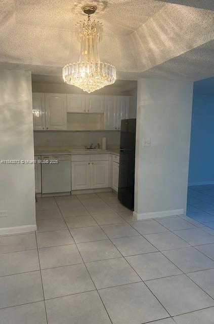 3690 Inverrary Dr in Lauderhill, FL - Building Photo - Building Photo
