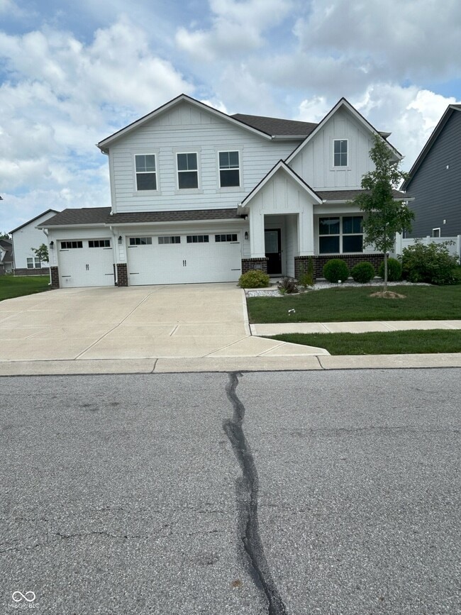 property at 1269 Bristol Pl