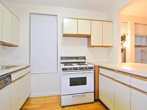 3117 Broadway in New York, NY - Building Photo - Building Photo