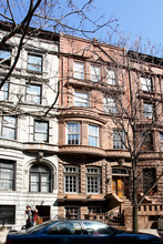 37 W 74th St in New York, NY - Building Photo - Building Photo