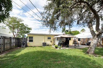 5448 NE 3rd Ter. in Fort Lauderdale, FL - Building Photo - Building Photo