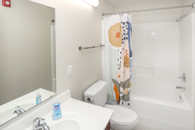 Madison Lofts in Indianapolis, IN - Foto de edificio - Interior Photo