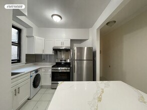 51-15 Skillman Ave in Queens, NY - Building Photo - Building Photo