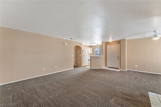 4320 W Lake Mead Blvd in Las Vegas, NV - Building Photo - Building Photo