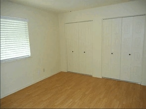 5300 Winfield Way, Unit 2 in Sacramento, CA - Building Photo - Building Photo