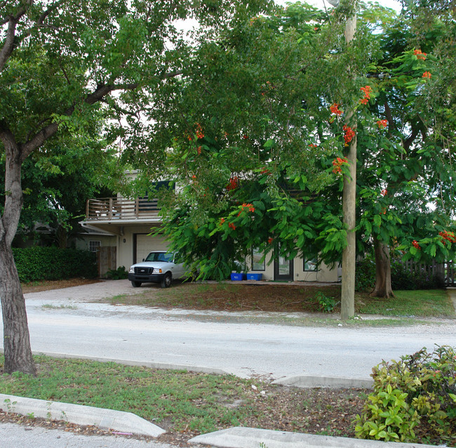 505 SE 21st St in Fort Lauderdale, FL - Foto de edificio - Building Photo