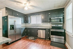 223 Lincoln Ave in Rochester, NY - Building Photo