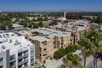 Mark Twain in Sherman Oaks, CA - Building Photo - Building Photo