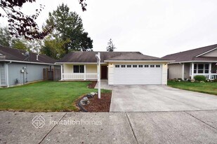 10612 63rd Dr NE in Marysville, WA - Building Photo