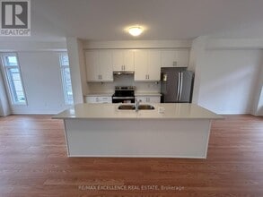 474 Provident Wy in Hamilton, ON - Building Photo - Building Photo