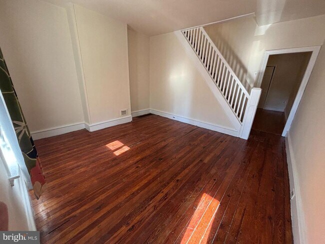 214 East St in Philadelphia, PA - Building Photo - Building Photo