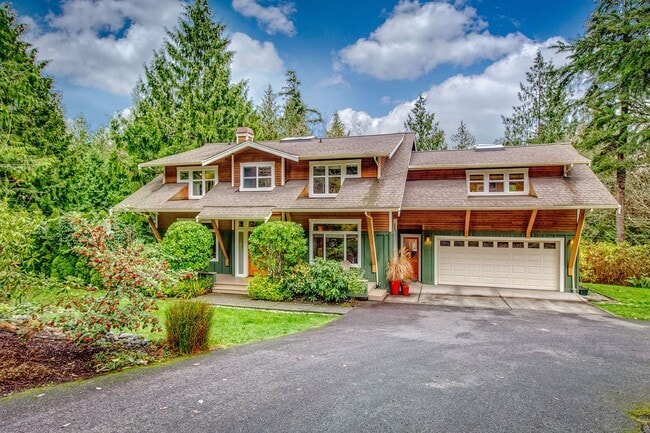 property at 5805 Wimsey Ln NE