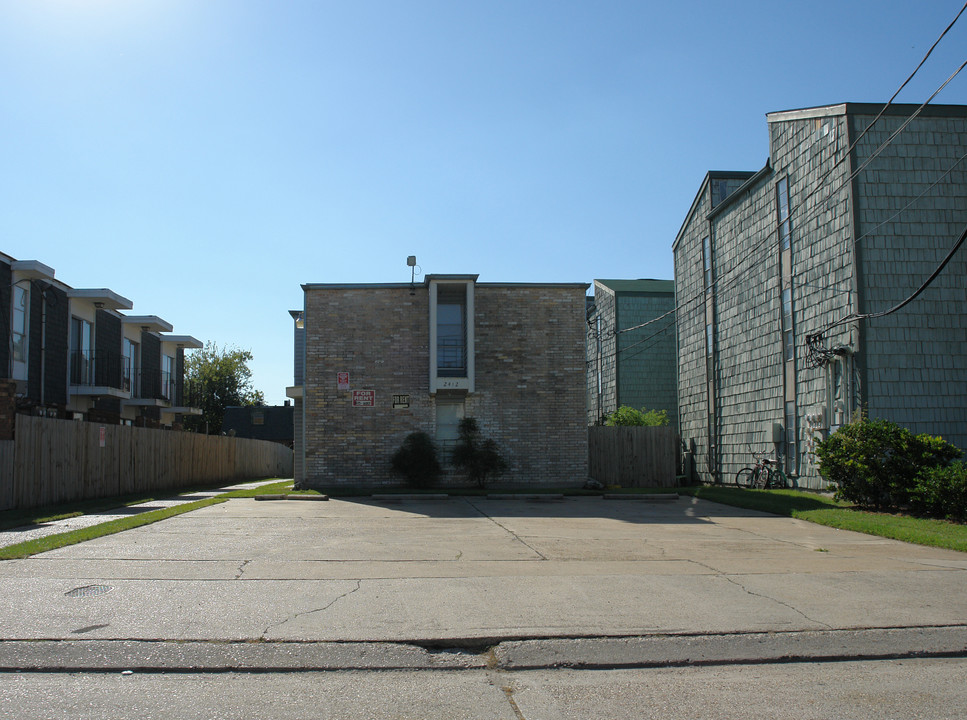 2412 Pasadena Ave in Metairie, LA - Building Photo